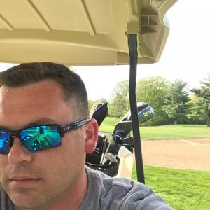 Meet your Posher, Corey